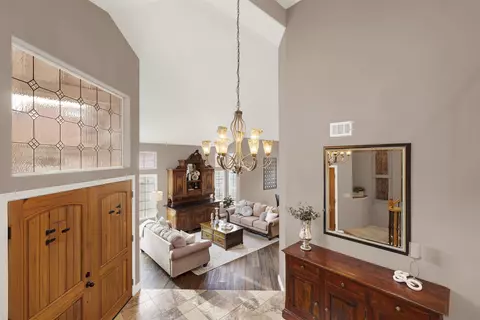 Entry Way - 15530 Garden Rd, Poway, CA 92064 photo 5 of 10
