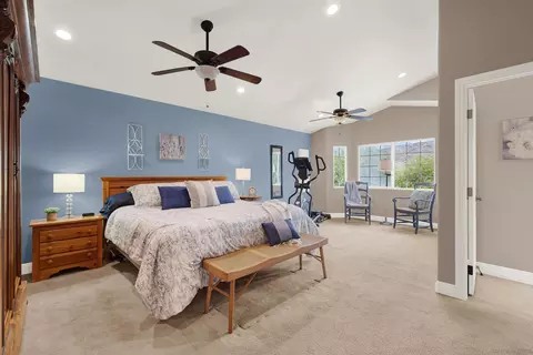 Bedroom - 15530 Garden Rd, Poway, CA 92064 photo 2 of 9