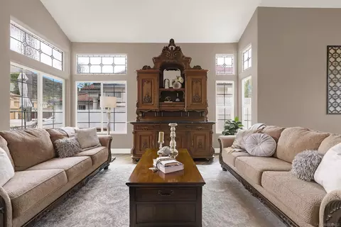 Living - 15530 Garden Rd, Poway, CA 92064 photo 3 of 7
