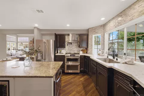 Kitchen - 15530 Garden Rd, Poway, CA 92064 photo 3 of 9
