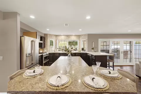 Kitchen - 15530 Garden Rd, Poway, CA 92064 photo 4 of 9