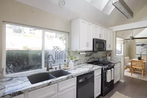 4377 Date Ave, La Mesa, CA 91941 photo 9