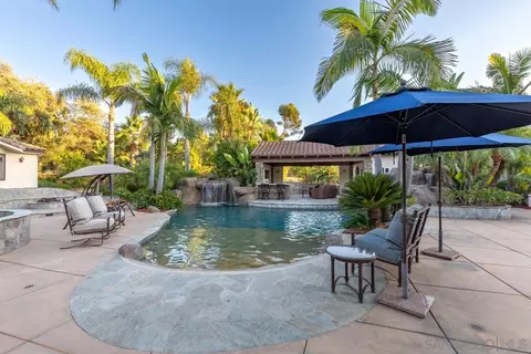 Exterior - 14401 Sandhill Rd, Poway, CA 92064 photo 4 of 25