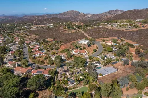 View/Area - 14401 Sandhill Rd, Poway, CA 92064 photo 6 of 7