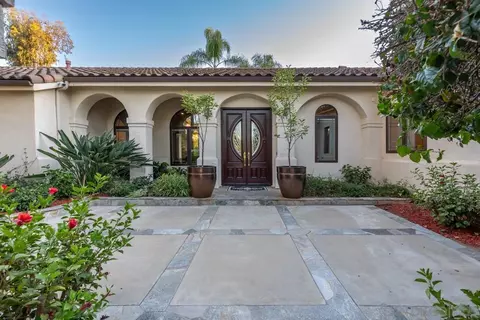 Exterior - 14401 Sandhill Rd, Poway, CA 92064 photo 7 of 25
