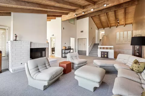 Living - 6543 Caminito Catalan, La Jolla, CA 92037 photo 5 of 8