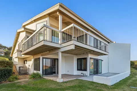 Exterior - 6543 Caminito Catalan, La Jolla, CA 92037 photo 6 of 8