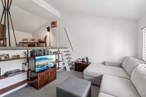 Living - 6543 Caminito Catalan, La Jolla, CA 92037 photo 7 of 8