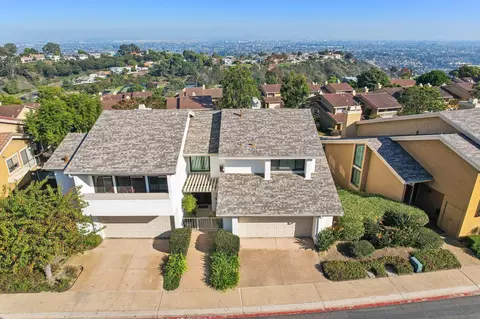 View/Area - 6543 Caminito Catalan, La Jolla, CA 92037 photo 3 of 9