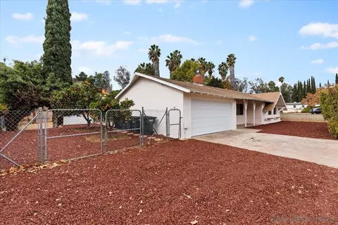 3824 Avocado Blvd, La Mesa, CA 91941 photo 2