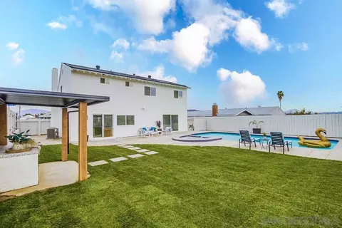 10154 Gem Tree Way, Santee, CA 92071 photo 2