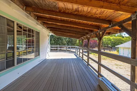 Exterior - 2779 Lakeview Dr, Julian, CA 92036 photo 3 of 7