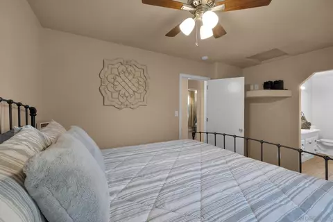 Bedroom - 2779 Lakeview Dr, Julian, CA 92036 photo 2 of 4