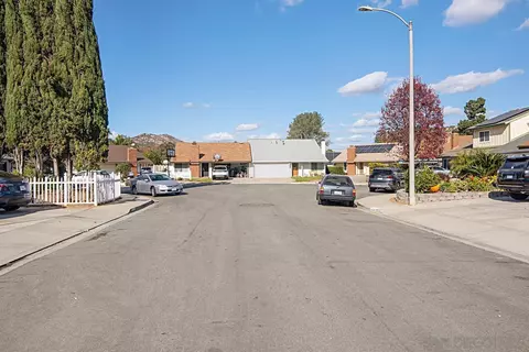 13851 Wayland Grove Ct, Poway, CA 92064 photo 29