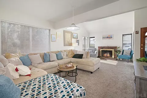 13851 Wayland Grove Ct, Poway, CA 92064 photo 3