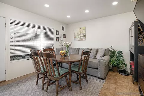 13851 Wayland Grove Ct, Poway, CA 92064 photo 9