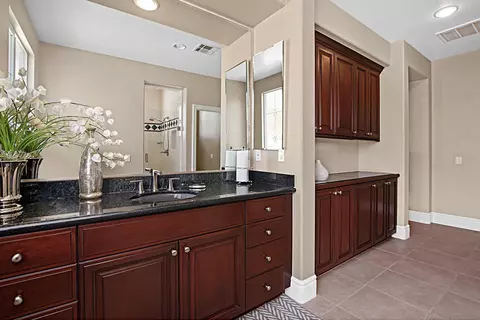 Bath - 8070 Sitio Toledo, Carlsbad, CA 92009 photo 3 of 5