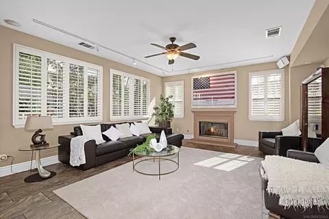 Living - 8070 Sitio Toledo, Carlsbad, CA 92009 photo 3 of 5