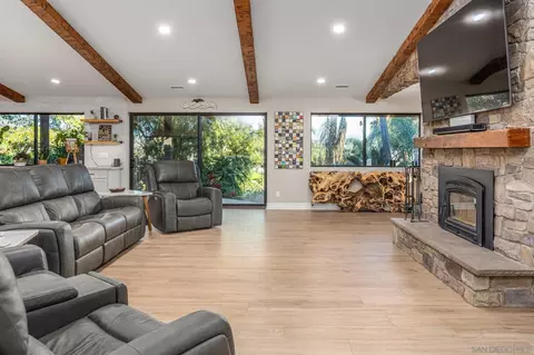 Living - 2302 Casitas Del Sol, Fallbrook, CA 92028 photo 1 of 3