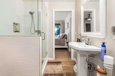 Bath - 2302 Casitas Del Sol, Fallbrook, CA 92028 photo 5 of 5