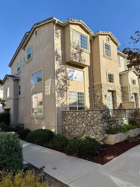 362 Kentucky Ave, El Cajon, CA 92020 photo 2