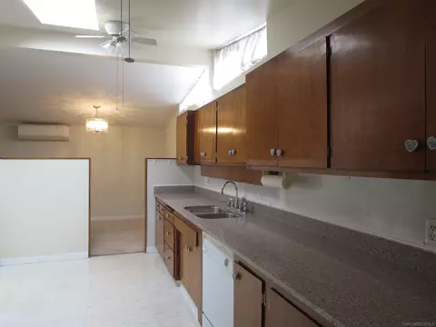 Kitchen - 13914 Powers Rd, Poway, CA 92064 photo 2 of 2