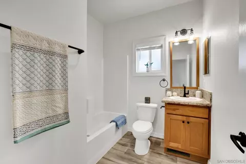 Bath - 13217 Aurora Dr #28, El Cajon, CA 92021 photo 2 of 2
