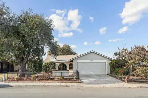 8490 Parkbrook Ln, San Diego, CA 92114
