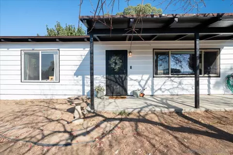 Exterior - 716 8th St, Ramona, CA 92065 photo 2 of 2
