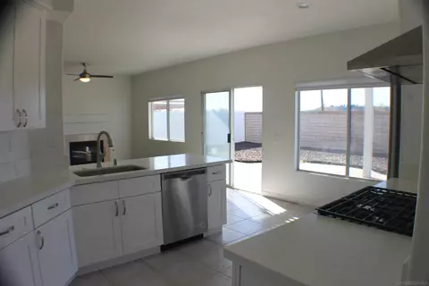 187 Plumosa St, Oceanside, CA 92058 photo 11