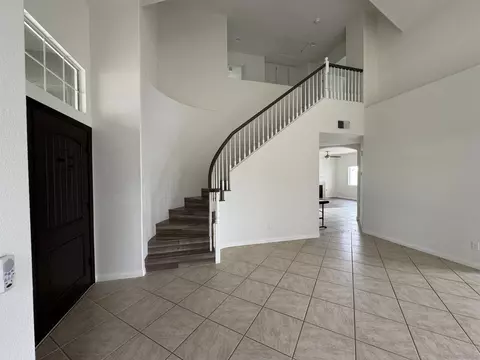 187 Plumosa St, Oceanside, CA 92058 photo 2