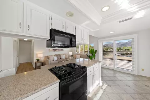 Kitchen - 13841 Deanly Way, Lakeside, CA 92040 photo 4 of 5