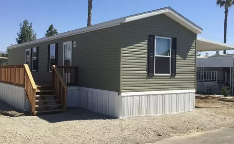 725 Thornton Ave #79, Hemet, CA 92543