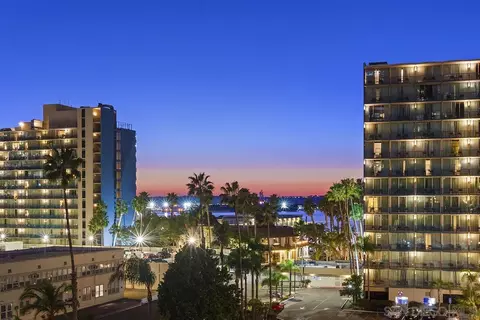 1325 Pacific Hwy #607, San Diego, CA 92101