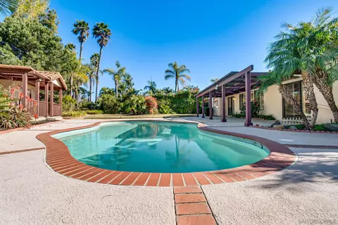 2336 Cortina Cir, Escondido, CA 92029 photo 5
