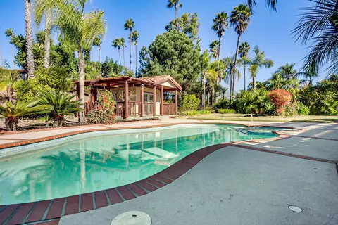 2336 Cortina Cir, Escondido, CA 92029 photo 6