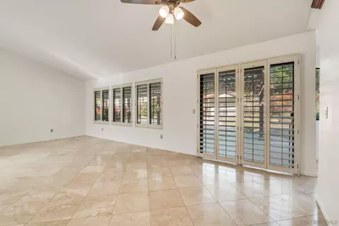 2336 Cortina Cir, Escondido, CA 92029 photo 9