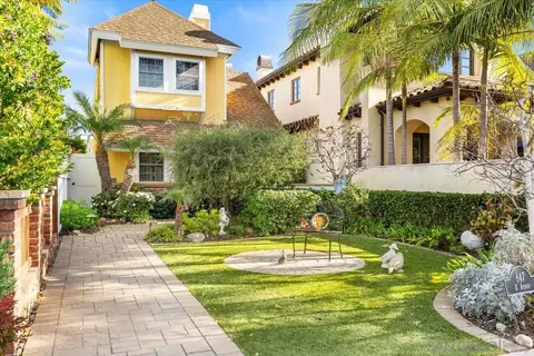 847 B Ave, Coronado, CA 92118 photo 2