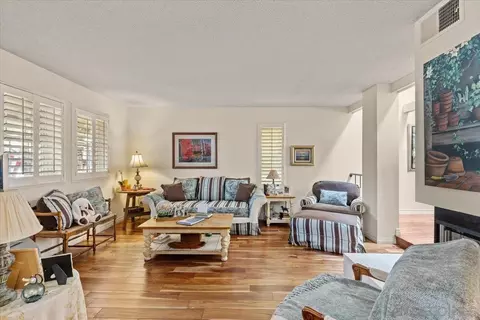 847 B Ave, Coronado, CA 92118 photo 4