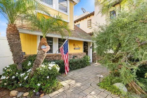 847 B Ave, Coronado, CA 92118 photo 3