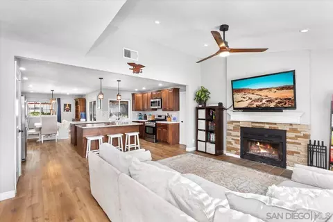 9641 Follett Dr, Santee, CA 92071 photo 5