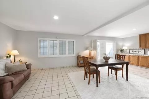 Dining - 3412 Ocean Dr, Oxnard, CA 93035 photo 4 of 4