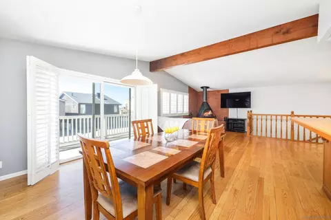 Dining - 3412 Ocean Dr, Oxnard, CA 93035 photo 2 of 4