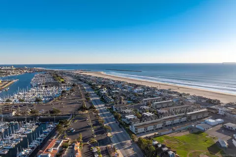 View/Area - 3412 Ocean Dr, Oxnard, CA 93035 photo 7 of 17