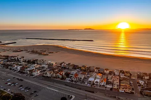View/Area - 3412 Ocean Dr, Oxnard, CA 93035 photo 9 of 17