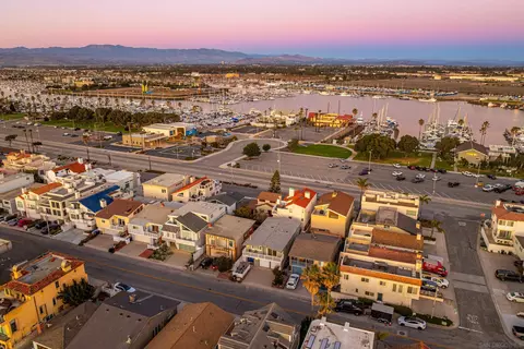 View/Area - 3412 Ocean Dr, Oxnard, CA 93035 photo 12 of 17