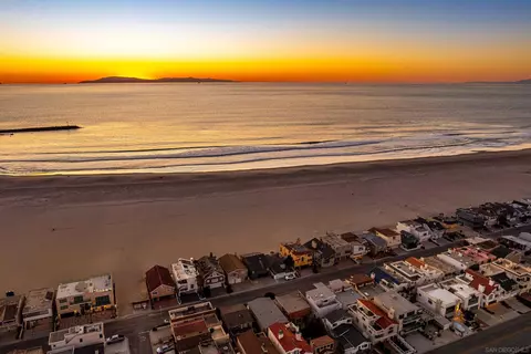 View/Area - 3412 Ocean Dr, Oxnard, CA 93035 photo 13 of 17
