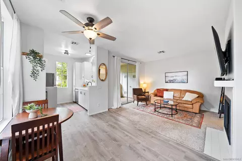 10880 Sabre Hill Dr UNIT 304, San Diego, CA 92128