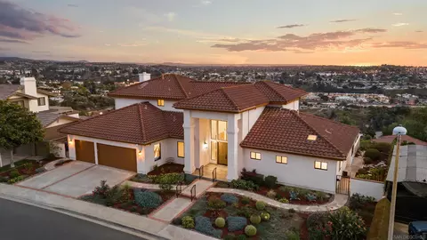 6747 Tema St, San Diego, CA 92120