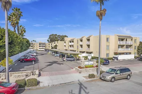3030 Suncrest Dr #609, San Diego, CA 92116